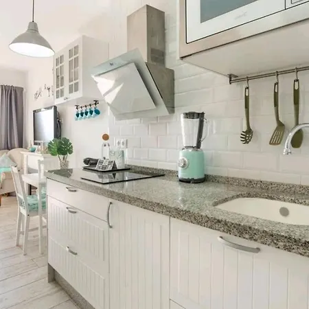 Apartment El Estudio De La Playa Benalbeach Holidays Deluxe