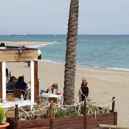 El Estudio De La Playa Benalbeach Holidays Deluxe *
