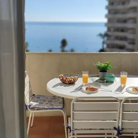 El Estudio De La Playa Benalbeach Holidays Deluxe